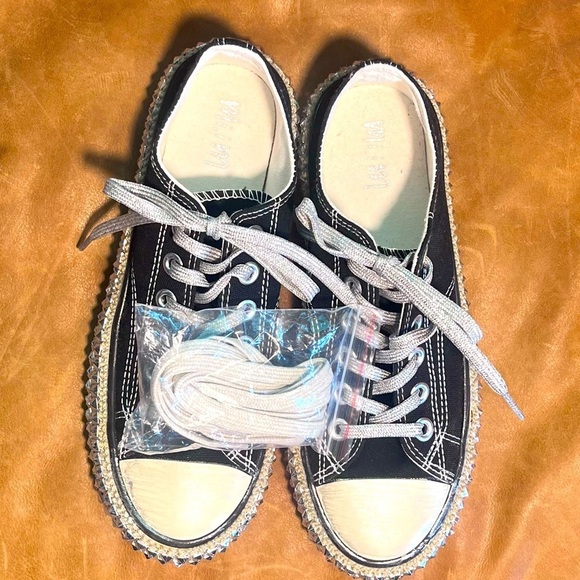 Studded Black 6.5 (runs big, I am an 8 and they fit) Converse Style Tennis Shoe - Picture 6 of 10